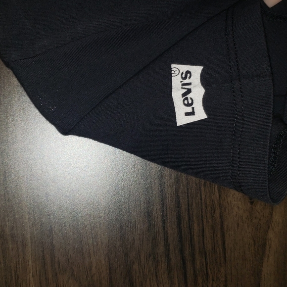 Levi's Cropped Jordie T-Shirt Rainbow Caviar - XS - Picture 4 of 5